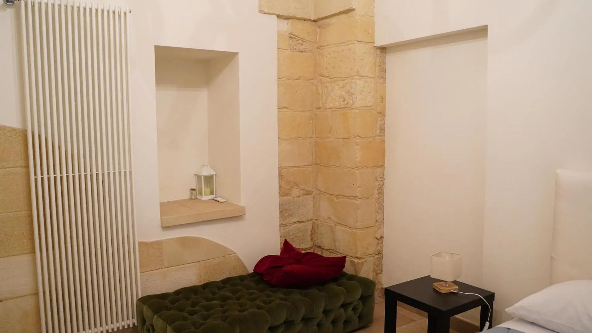 Suite Home D'Aragona Lecce Italia