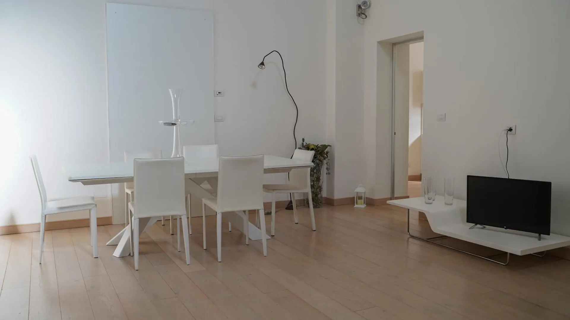 Suite Home D'Aragona Lecce 0*,  Italia