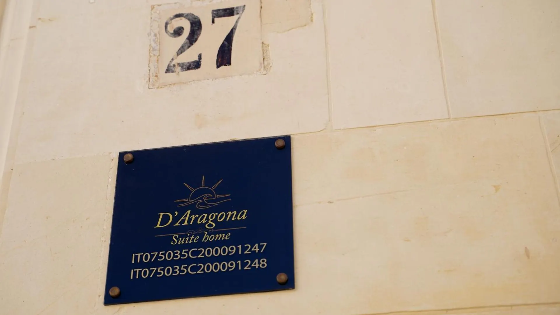 Apartment Suite Home D'Aragona Lecce Italy